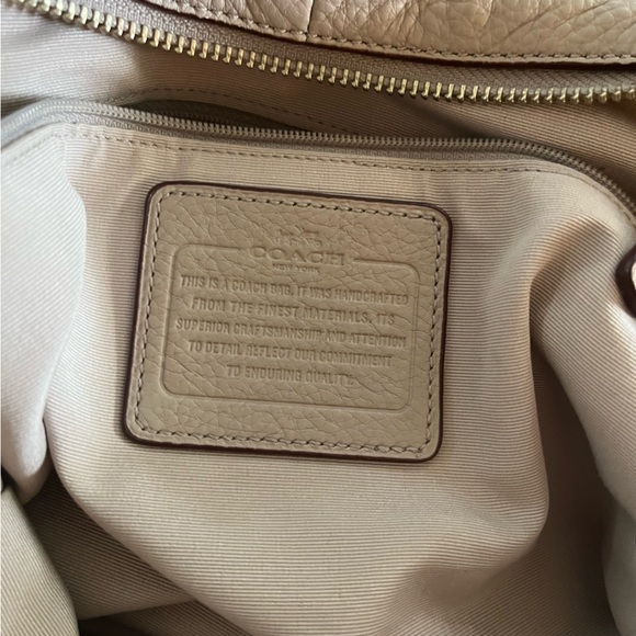 Coach Kelsey bag - creamy stone color - Picture 4 of 7
